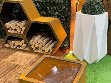 Stojak Na Drewno Corten Plaster Miodu I Fontanna - cortena.pl